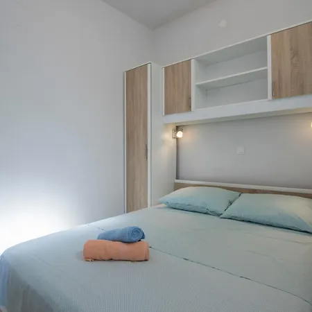 Luce I Jure Apartment